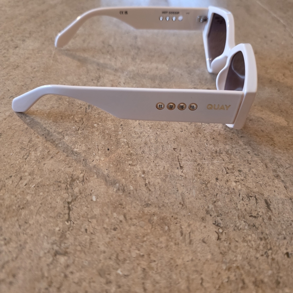 QUAY Hot Gossip White Cat Eye Geometric Sunglasses Smoke UV Lens Bold Festival - Picture 10 of 16